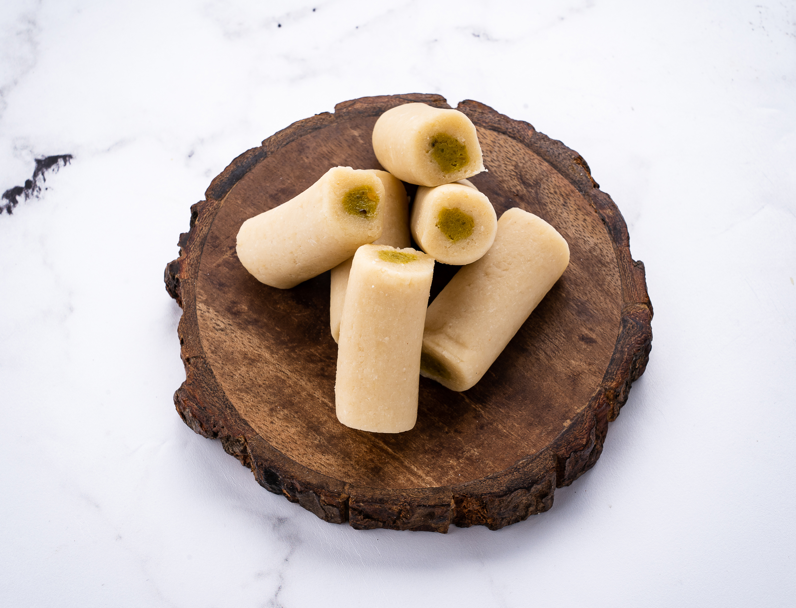 Kaju Pista Roll